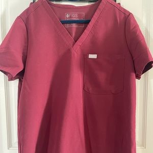 FIGS Burgundy Catarina top & Jogger pants. Top size small/ pants petite small